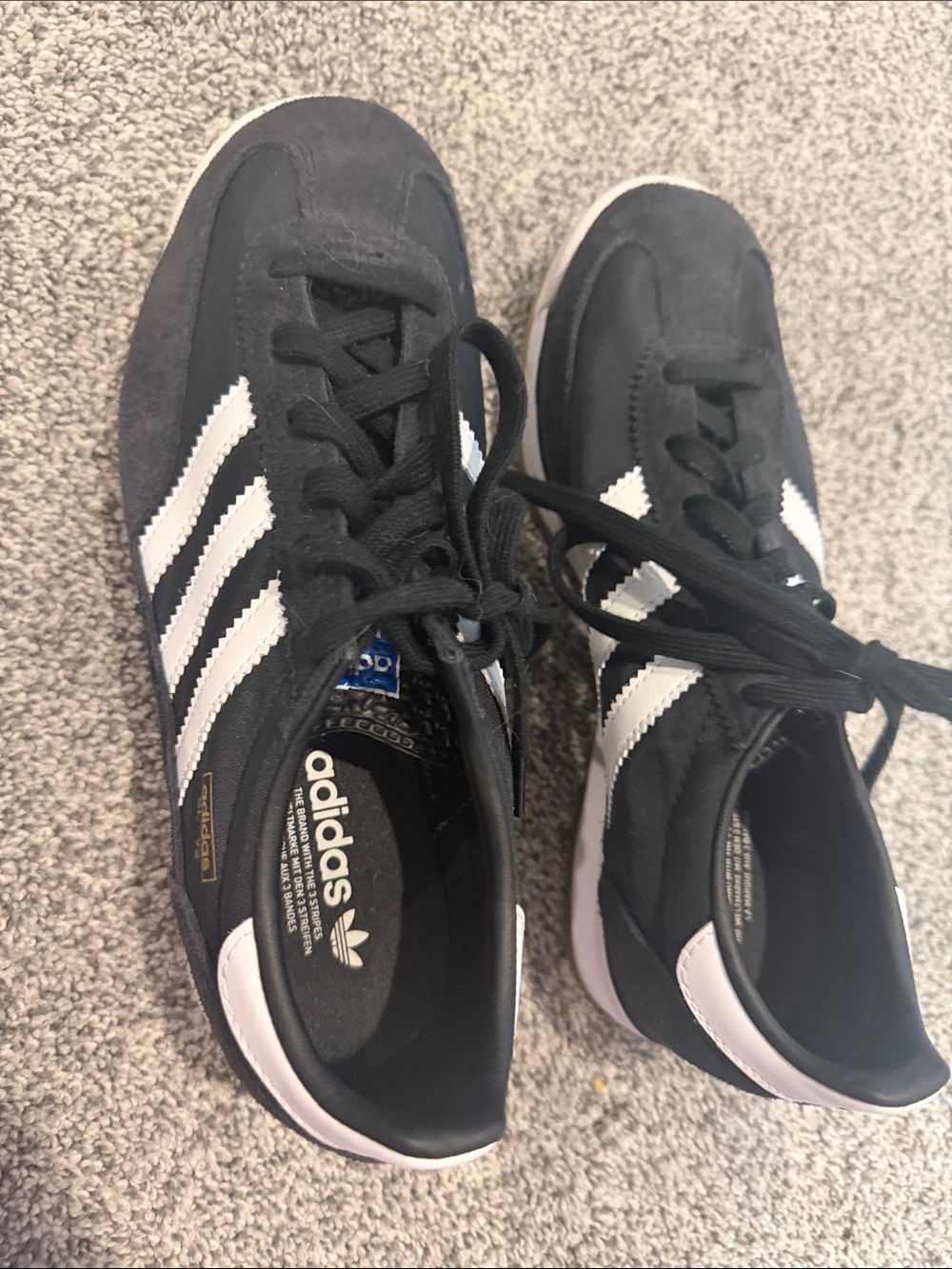 adidas Men’s Black and White Classic Tennis Sneakers